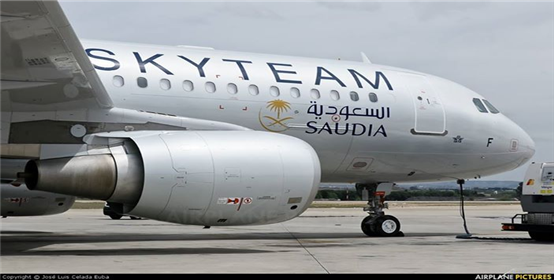الخطوط السعودية تدشن أولى رحلاتها إلى كندا